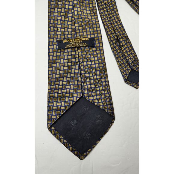 Brooks Brothers Makers USA + English Silk Navy Blue w/Yellow Jacquard Tie - Picture 4 of 5